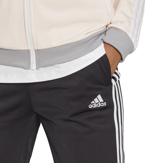 ADIDAS Essentials 3-Stripes Trainingsanzug Damen - Schwarz, Creme 9 ADIDAS Essentials 3-Stripes Trainingsanzug Damen - Schwarz, Creme – Bild 7